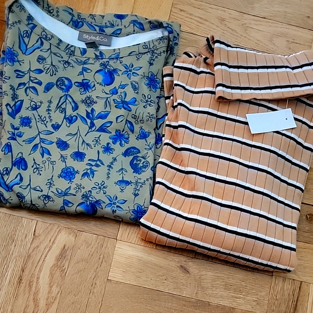 BUNDLE/2-TOPS/NEW - Picture 2 of 10